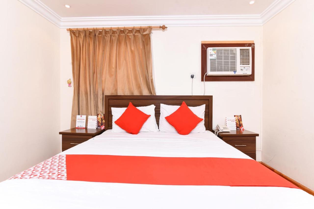 Oyo 416 Bonais Hotel Al-Ahsa Bagian luar foto