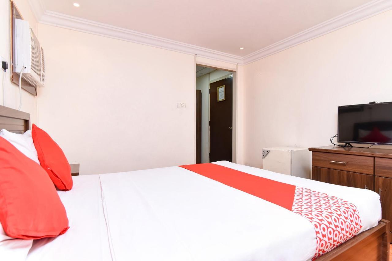 Oyo 416 Bonais Hotel Al-Ahsa Bagian luar foto