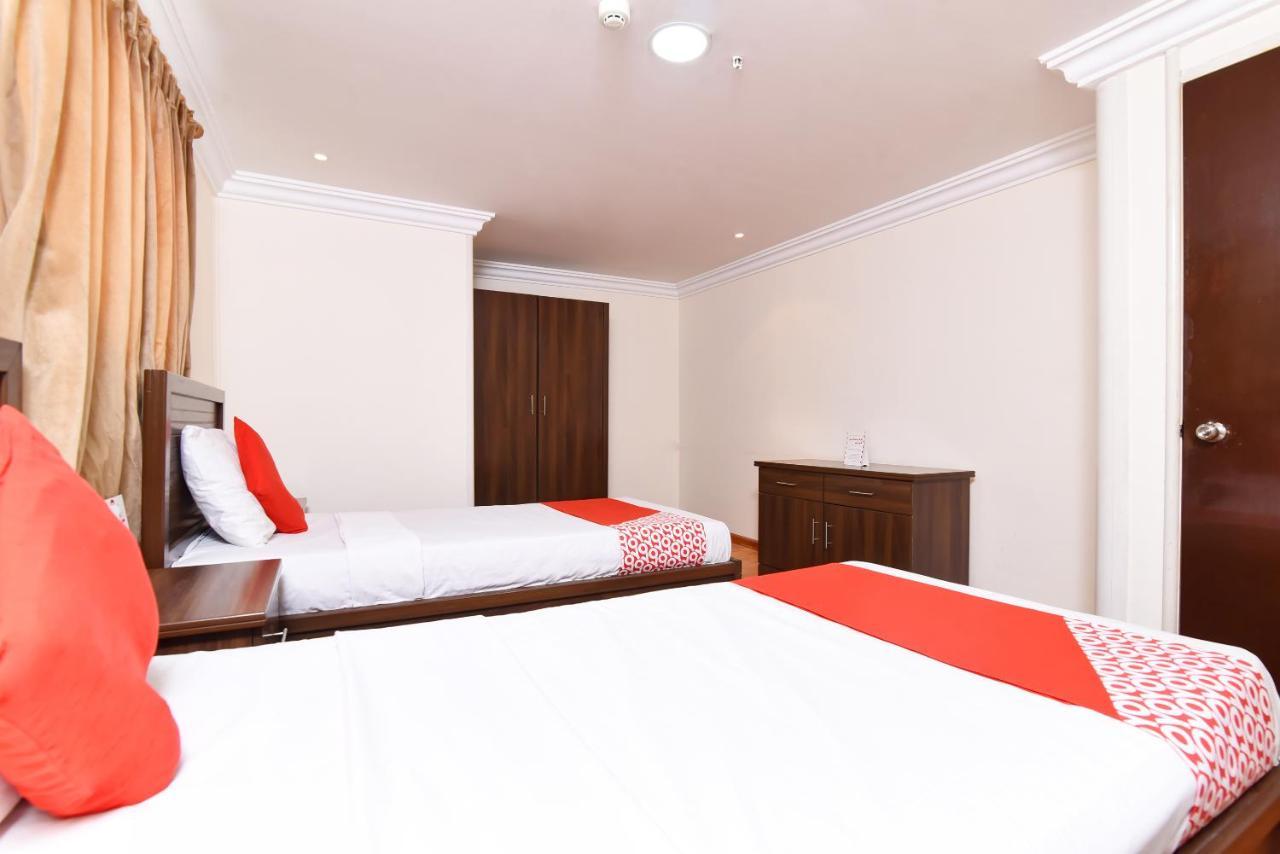 Oyo 416 Bonais Hotel Al-Ahsa Bagian luar foto